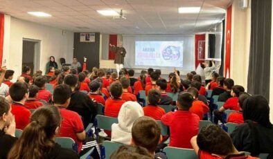 Altıntaş’ta akran zorbalığına karşı farkındalık seminerleri