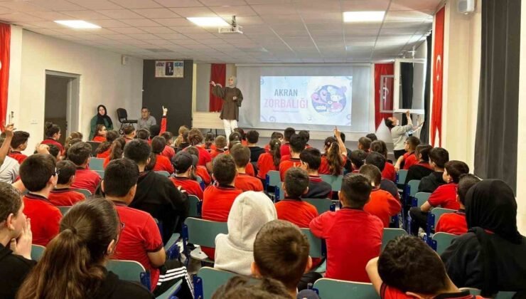 Altıntaş’ta akran zorbalığına karşı farkındalık seminerleri