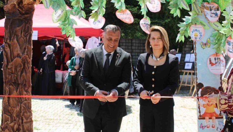 Altıntaş’ta Hayat Boyu Öğrenme Haftası etkinlikleri düzenlendi