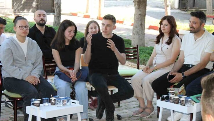 Altıntaş’ta kitap söyleşisi
