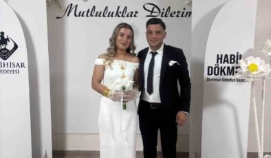 Anlamlı tarihte mutluluğa ’evet’ dediler