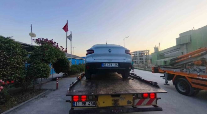 Babasının çalıştığı iş yerine aracı ile zorla girmek istedi