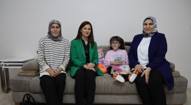 Başkan Durgut ve Kaymakam Yayabaşı ailelerle buluştu