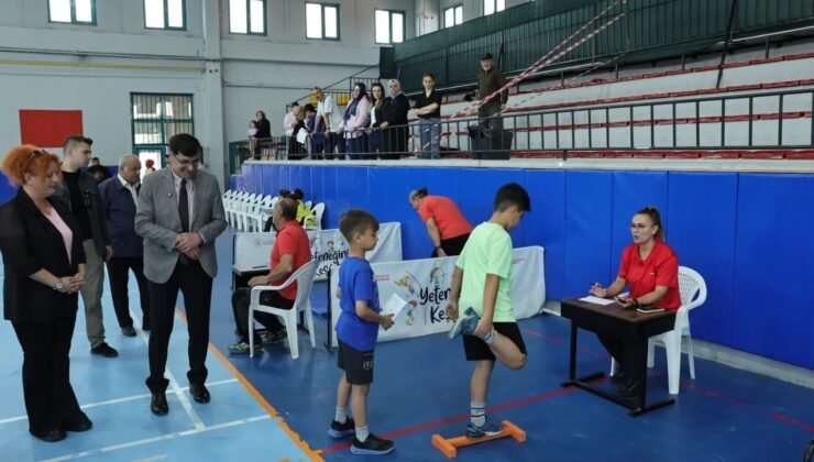 Başkan Eyüp Kahveci öğrencilerle gelecek hedeflerini konuştu