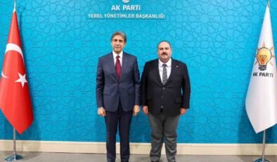 Başkan Hamamcı, İnönü’nün gelişimine katkı sağlayacak projeler için çalışıyor