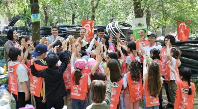 Başkan Kahveci, TEMA Vakfı Uygulama Bahçesi’nde öğrencilerle buluştu