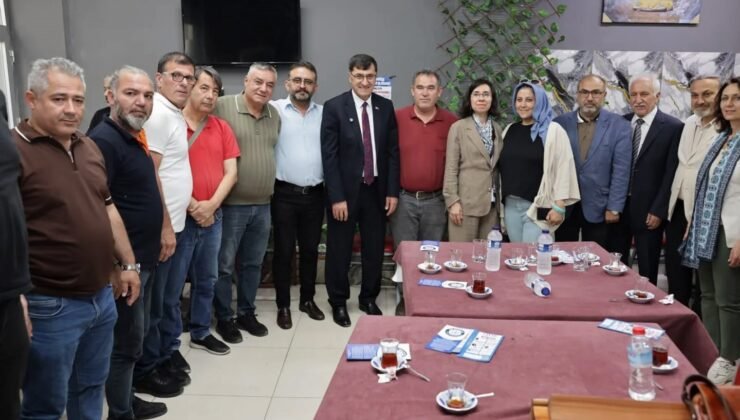 Başkan Kahveci, Uşak’taki Kütahyalılarla bir araya geldi