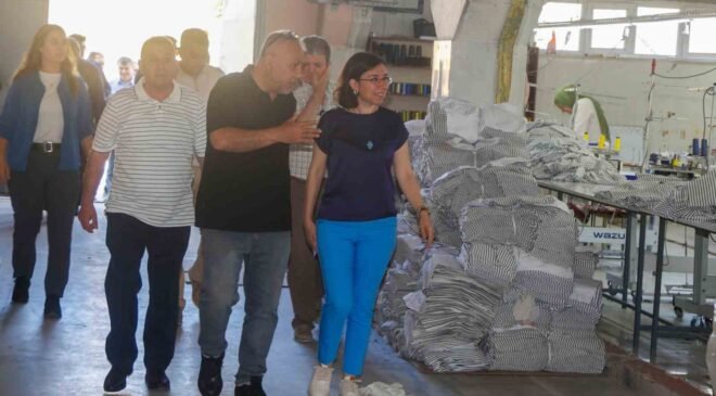 Başkan Vekili Özkan Dokumacılar Sitesi esnafını ziyaret etti