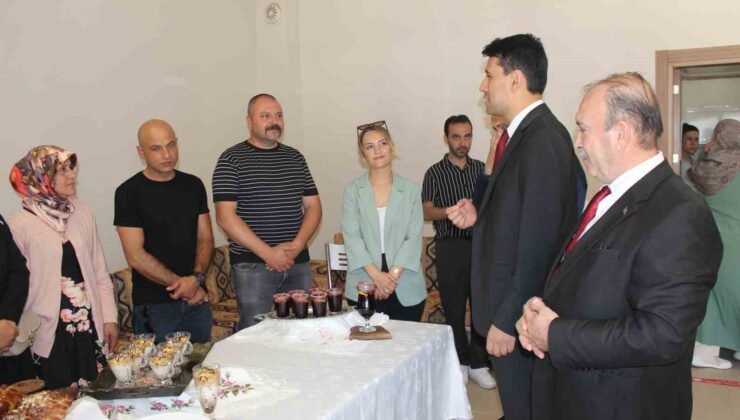 Beylikovalı kursiyerler belgelerini aldı