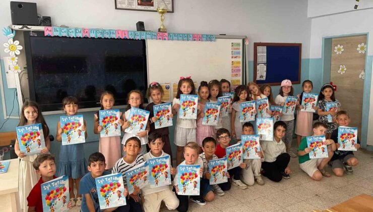 Bilecik’te 38 bin 809 öğrenci karne sevinci yaşadı