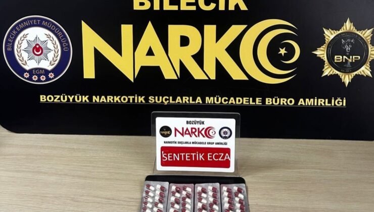 Bilecik’te bir araç ve 2 şahıs üzerinde yapılan aramada uyuşturucu madde ele geçirildi