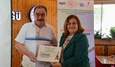 Bilecik’te ’Gençlik ve Şehir Bilinci Geçmişten Geleceğe Buluşma’  programı düzenlendi