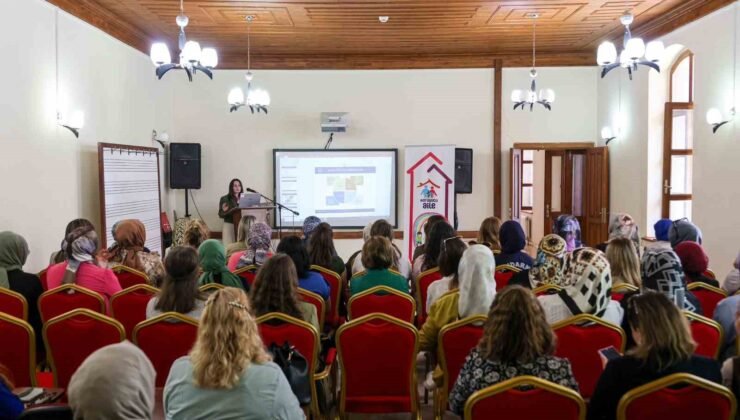 Bilecik’te koruyucu aile farkındalığı toplantısı düzenlendi
