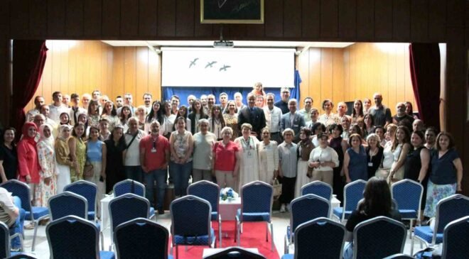 ’İlk Kıvılcım, Son Kod’ tiyatro oyunu büyük beğeni topladı