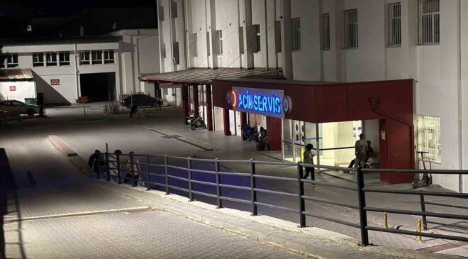 Enerji içeceği içtiğini belirten genç, kalp çarpıntısı şikâyetiyle hastaneye kaldırıldı