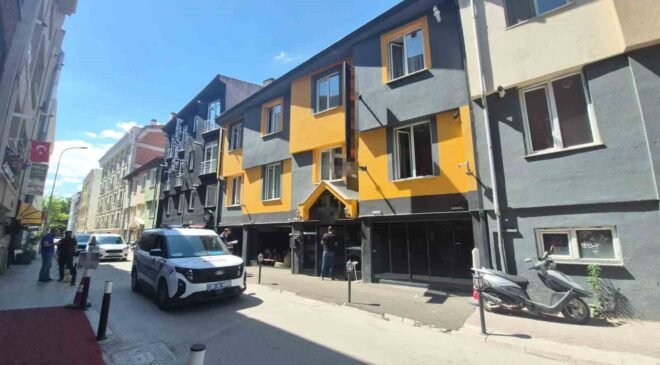 Eskişehir’de 30 yaşındaki genç adam evinde ölü bulundu