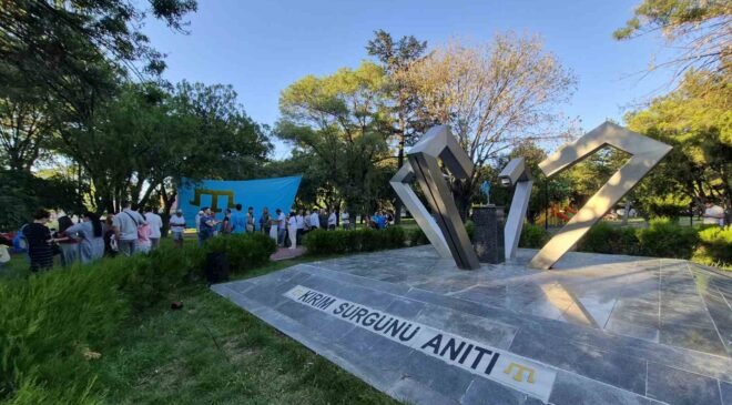 Eskişehir’de Kırım Tatar Milli Bayrak Günü coşkuyla kutlandı