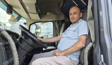Genç tır şöförünün meslek aşkı
