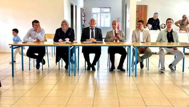 Hisarcık’ta kitap söyleşisi programı düzenlendi