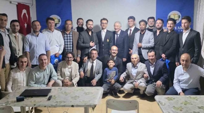 İhlas Vakfı Kütahya Huzur Erkek Öğrenci Yurdu’nda mezuniyet heyecanı