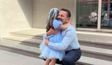 İl Müdürü İlhan, koruyucu aile çocuğunun heyecanına ortak oldu