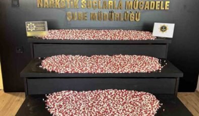 Kargo ile uyuşturucu sevkiyatına polis ‘dur’ dedi