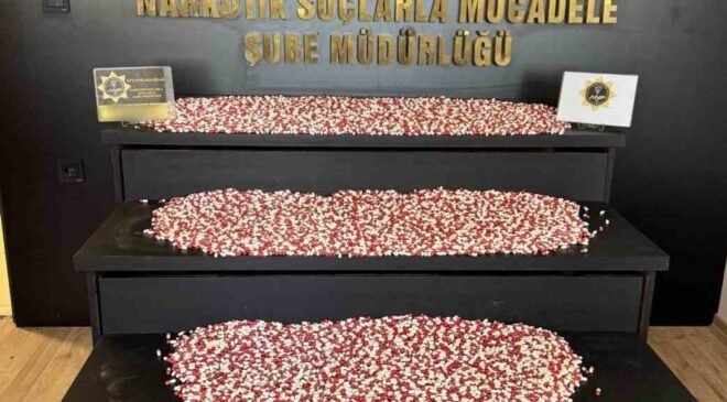 Kargo ile uyuşturucu sevkiyatına polis ‘dur’ dedi
