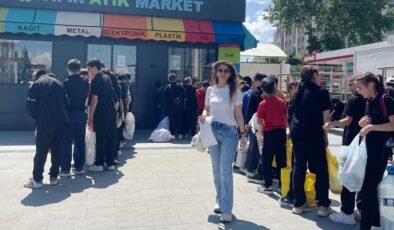 Kütahya Ahteri İmam Hatip Ortaokulu’ndan Sıfır Atık projesine anlamlı destek