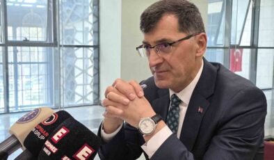 Kütahya Belediye Başkanı Kahveci’den Meydan Kavşağı’ndaki ağaçların kaldırılmasına ilişkin açıklama