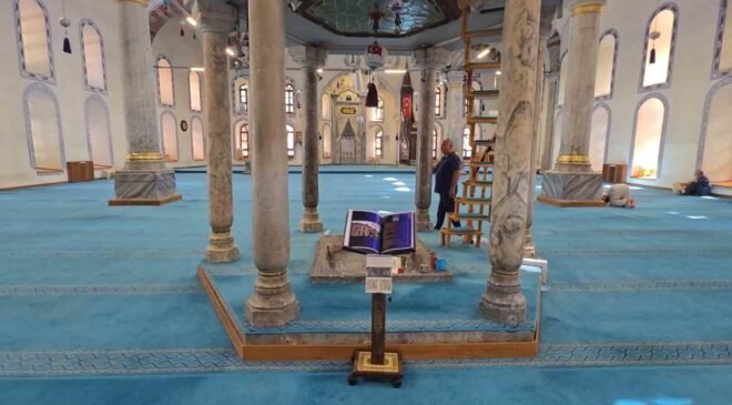 Kütahya Ulu Camii’nde karekod destekli dijital rehber dönemi başladı