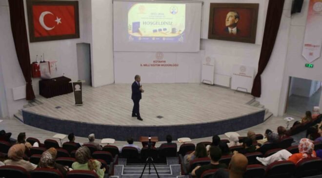 Kütahya’da sene sonu rehber öğretmenler toplantısı düzenlendi