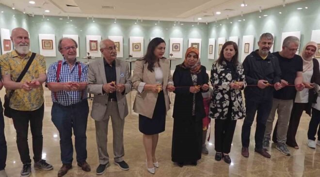 Kütahya’da tarih ve sanat buluştu: ’Köklerden gelen motiflerin zarafeti’ sergisi ziyarete açıldı