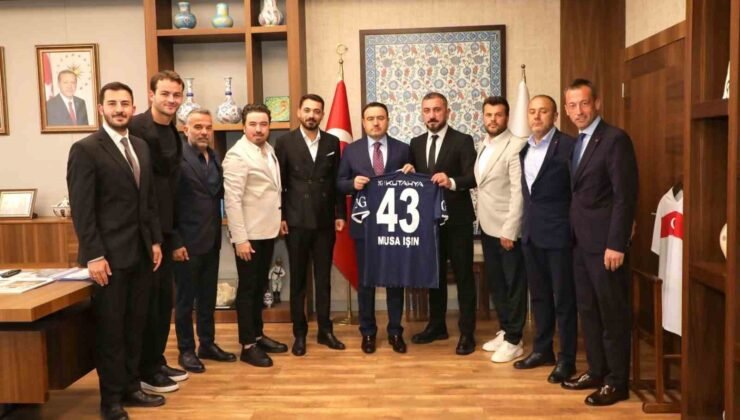 Kütahyaspor Heyeti, Vali Musa Işın ve Belediye Başkanı Eyüp Kahveci ile görüştü