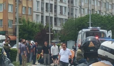 Motosikletin çarptığı 2 yaya yaralandı