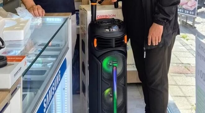 Muhtardan mahalle sakinlerine ücretsiz ses sistemi hizmeti