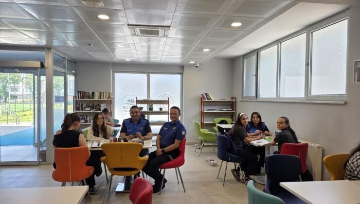 Öğrencilere polislik mesleği tanıtıldı