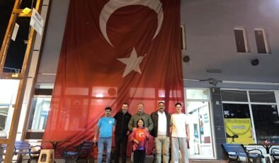 Oklubalı’da Milli Maç Heyecanı: Vatandaşlar Tek Yürek Oldu