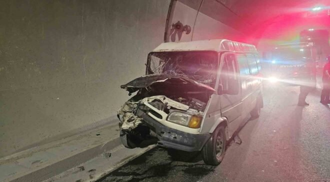 Osmangazi Tüneli içindeki trafik kazasında, 1’ağır 3 kişi yaralandı