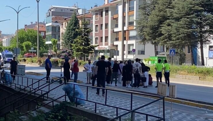 Otomobilin çarptığı 84 yaşındaki elektrikli bisiklet sürücüsü ağır yaralandı