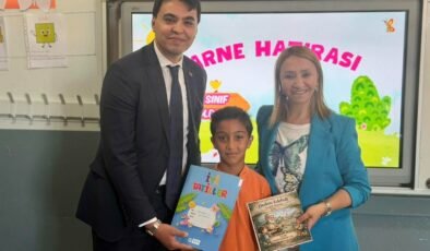 Pazaryeri’nde 1048 öğrenci yaz tatiline, 49 genç üniversite yolculuğuna uğurlandı