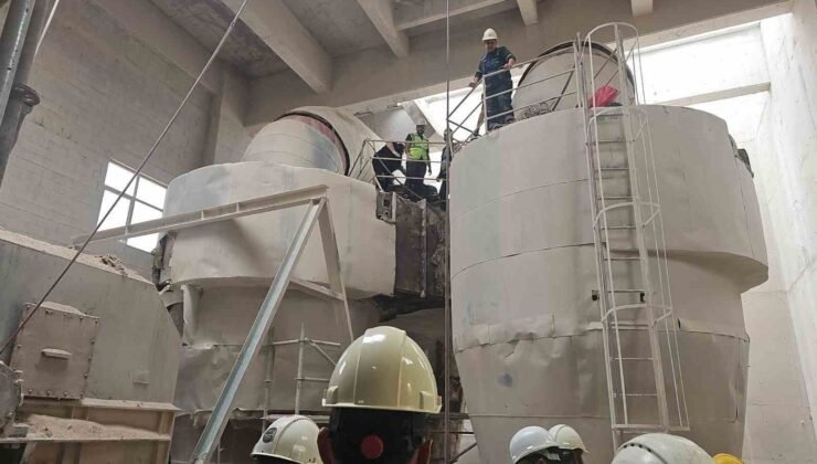 Safi Çimento fabrikasında kazana düşen işçi ağır yaralandı