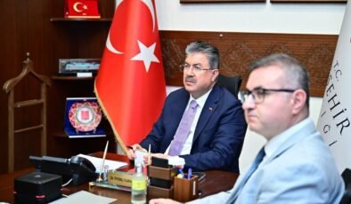 Sahipsiz hayvanlara yönelik çalışmalar masaya yatırıldı