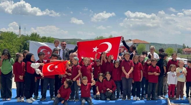Seyitömer Ortaokulu’nda Bahar Şenliği coşkusu
