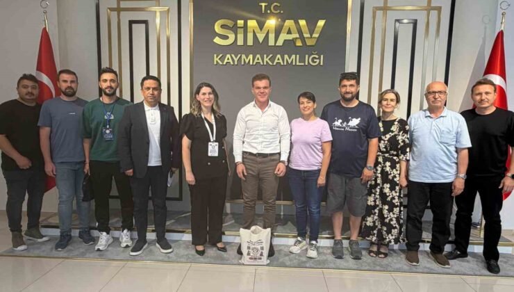 Simav Kaymakamı Karaloğlu, Yunanistanlı uzman ve öğretmenleri kabul etti