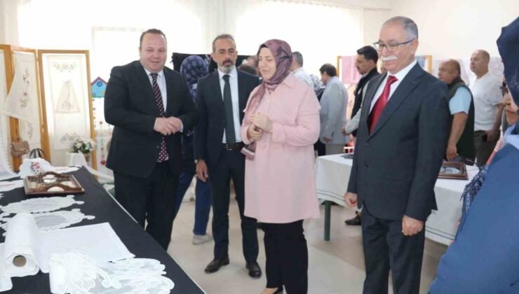 Şuhut Halk Eğitim Merkezinin yıl sonu sergisi büyük ilgi gördü