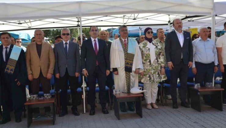 Tavşanlı Meslek Yüksek Okulu’nda mezuniyet töreni