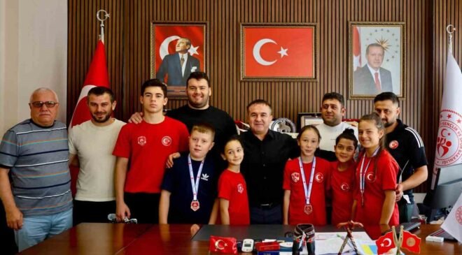 10 bin sporcunun yarıştığı Türkiye şampiyonasında Bilecikli güreşçilerden büyük başarı
