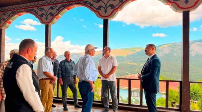 250 yıllık Çivisiz Cami’de inceleme