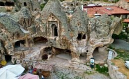 3 bin yıllık Frig Vadisi yaz sezonunda ziyaretçi akınına uğruyor