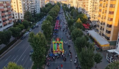 Eskişehir’de Atatürk Bulvarı Bir Günlüğüne Yayalara Kaldı